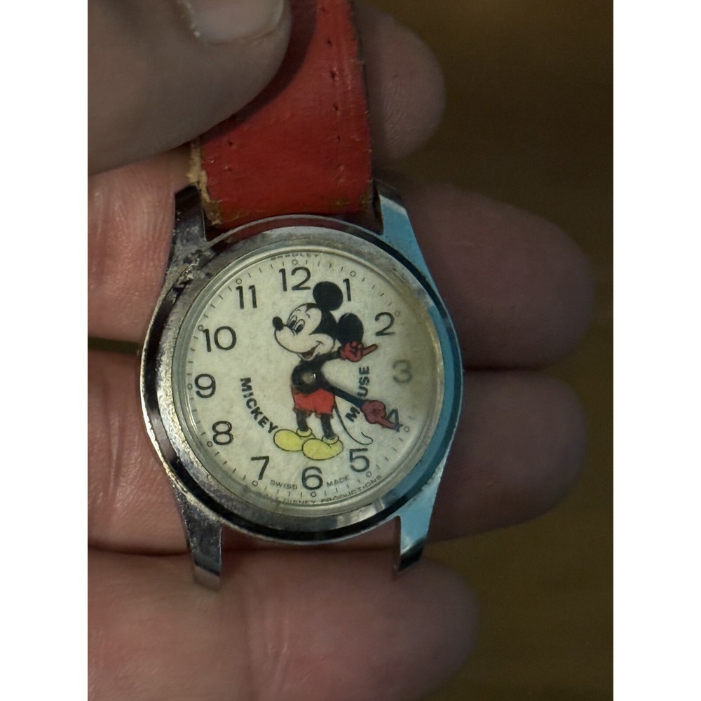Vintage Swiss MICKEY MOUSE Red Hands Swiss Made Watch,‎ For Parts - Picture 8 of 9